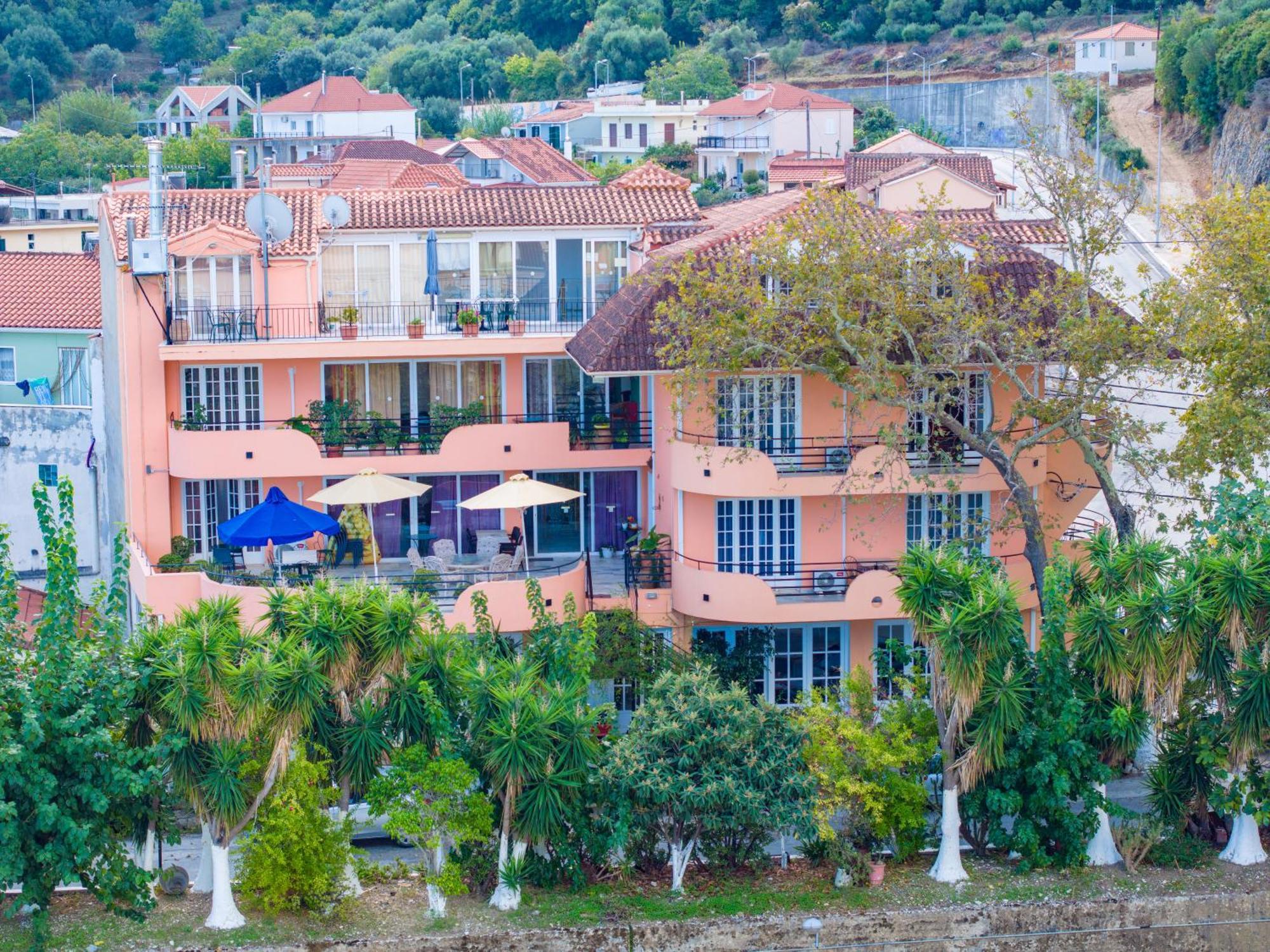Odysseus Palace Poros  Exterior photo