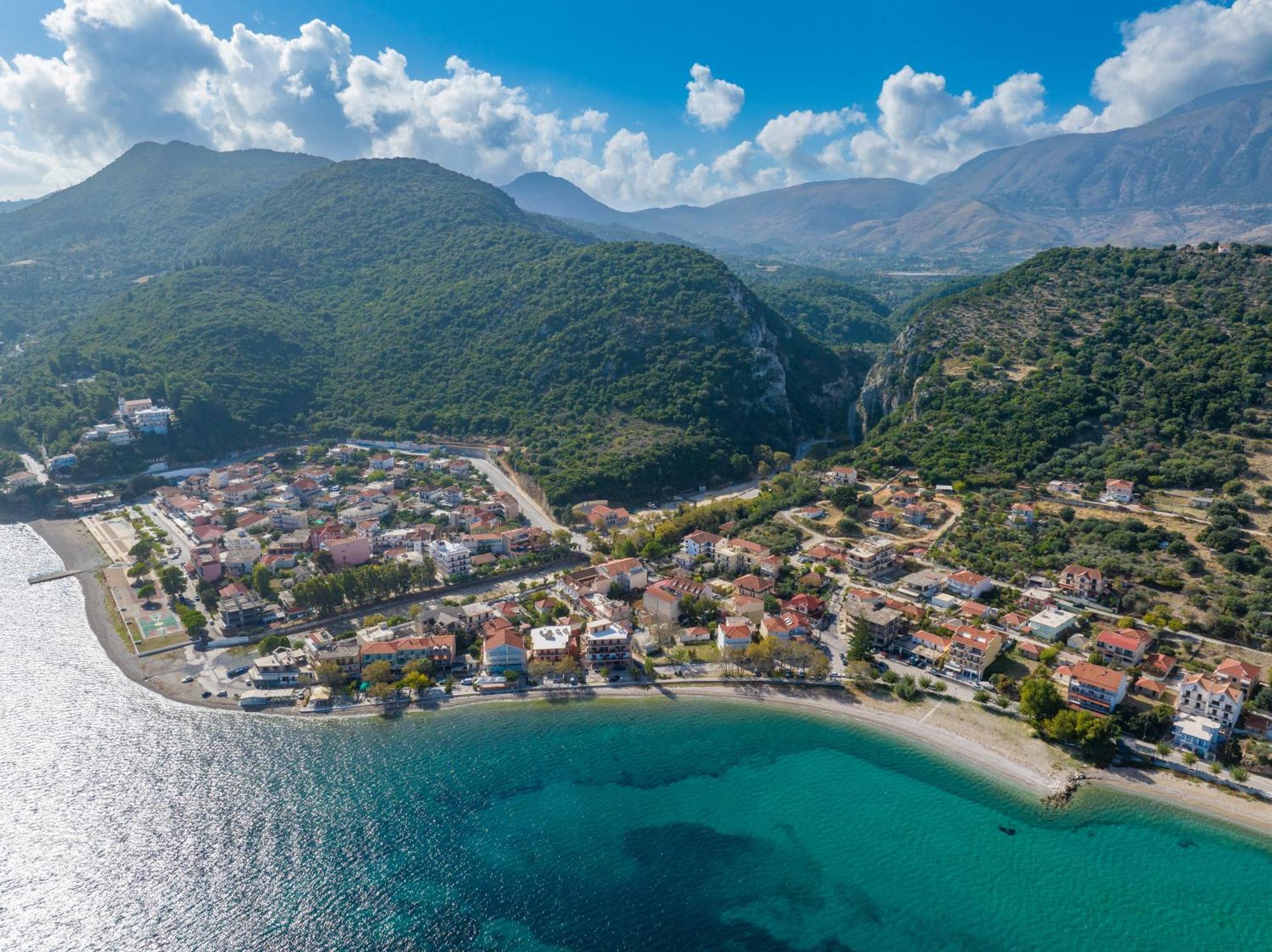 Odysseus Palace Poros  Exterior photo